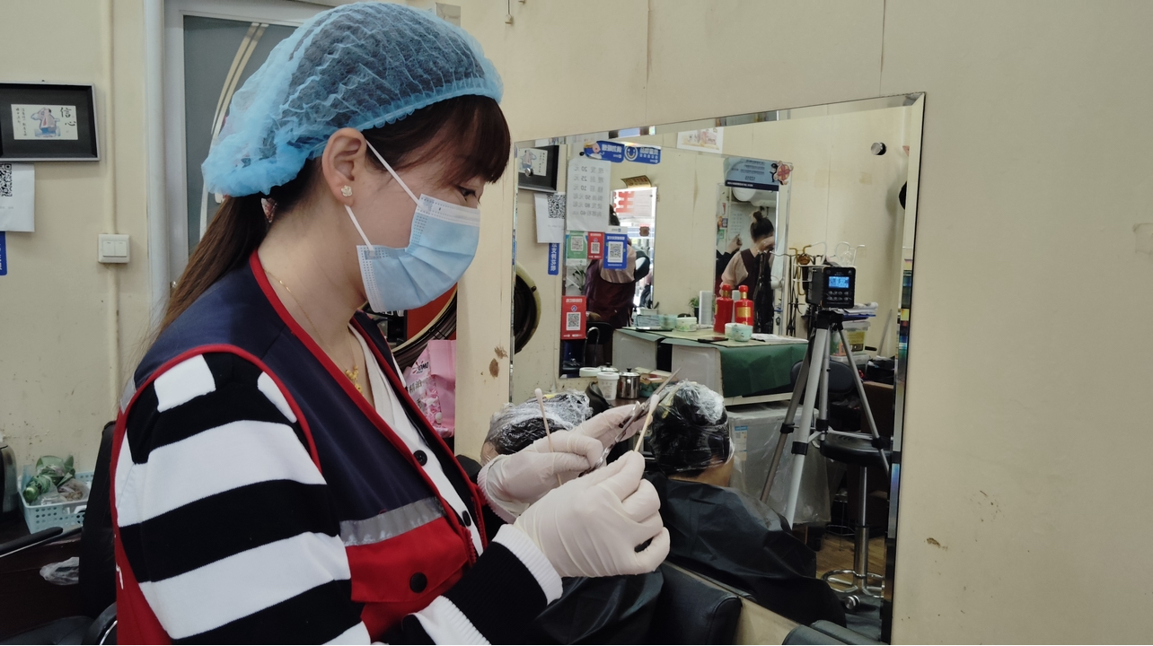 西安美发店公共卫生检测报告：选正典环境，专业保障